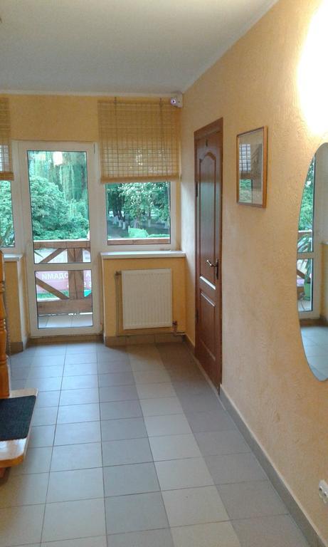 Hostel On Flotska Ivano-Frankivsk Extérieur photo