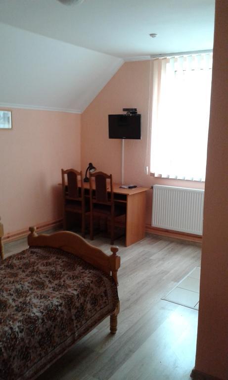 Hostel On Flotska Ivano-Frankivsk Chambre photo