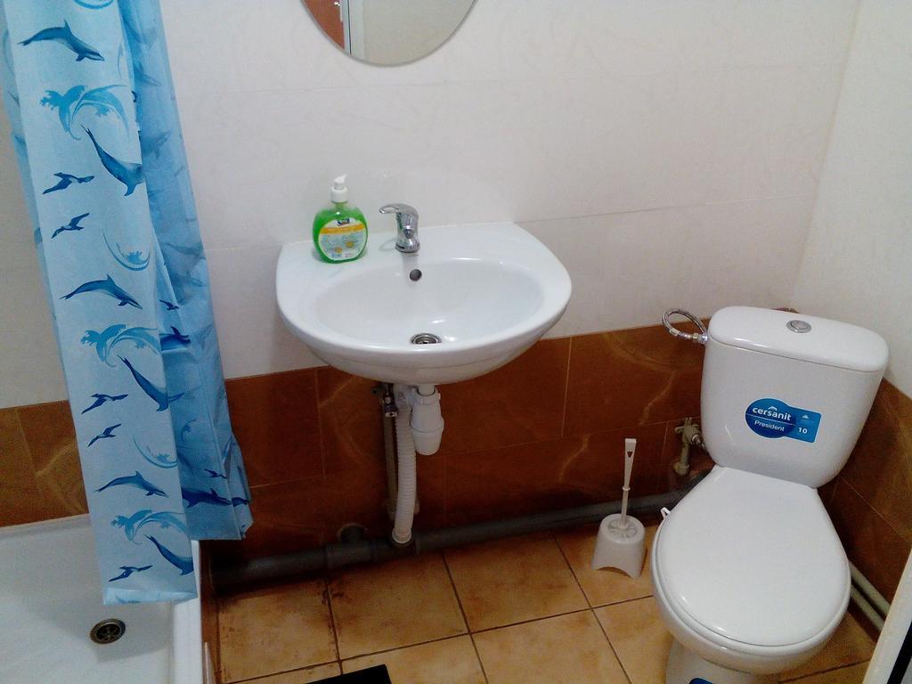 Hostel On Flotska Ivano-Frankivsk Extérieur photo