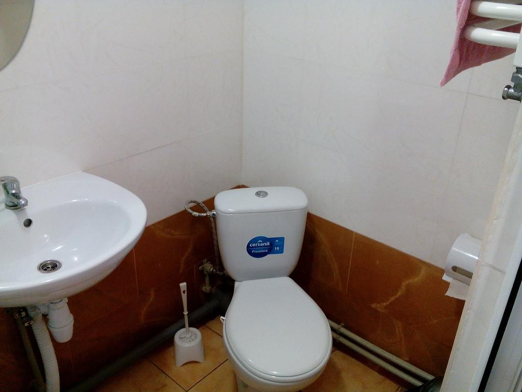 Hostel On Flotska Ivano-Frankivsk Extérieur photo