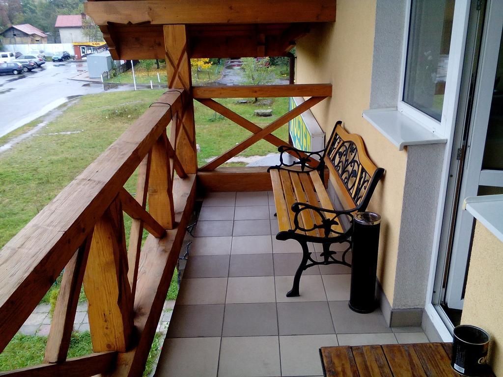 Hostel On Flotska Ivano-Frankivsk Extérieur photo