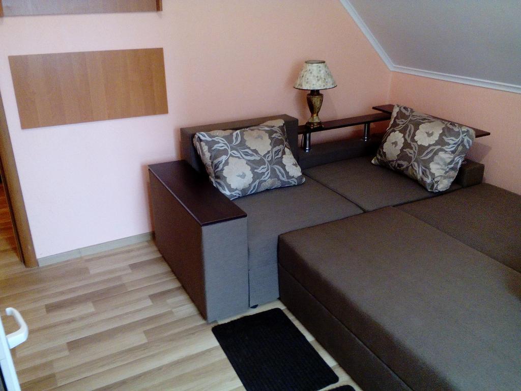 Hostel On Flotska Ivano-Frankivsk Extérieur photo