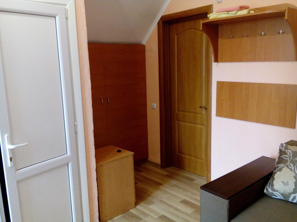 Hostel On Flotska Ivano-Frankivsk Extérieur photo