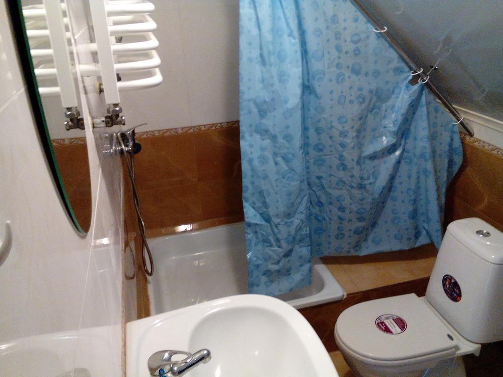 Hostel On Flotska Ivano-Frankivsk Extérieur photo
